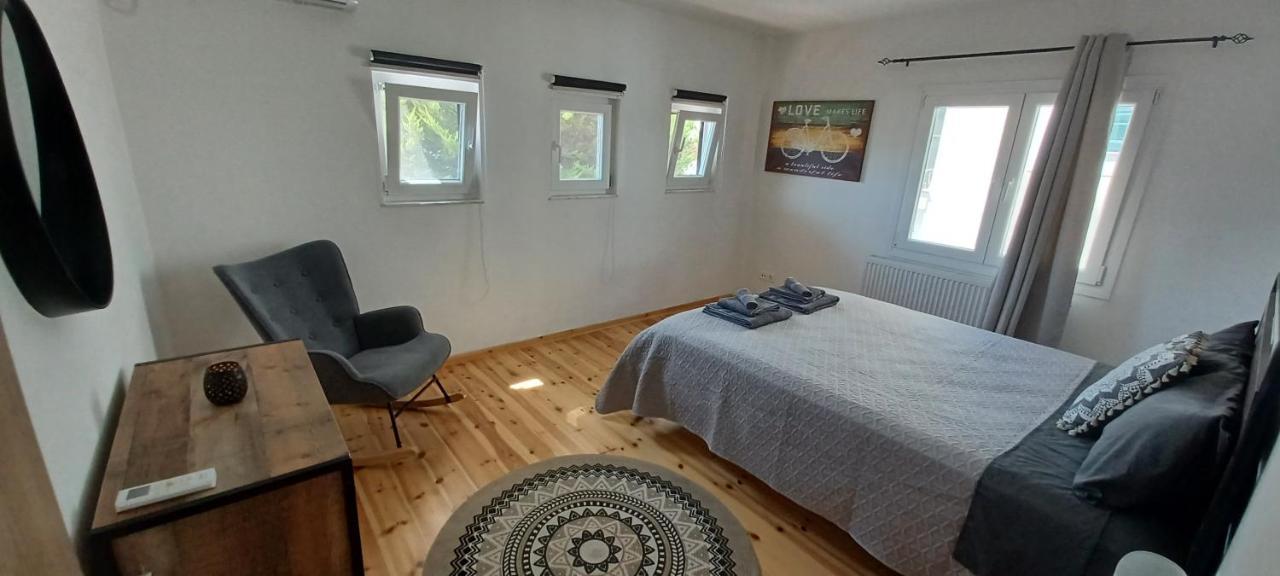 Mytilíni Seaview Luxury Apartment מראה חיצוני תמונה